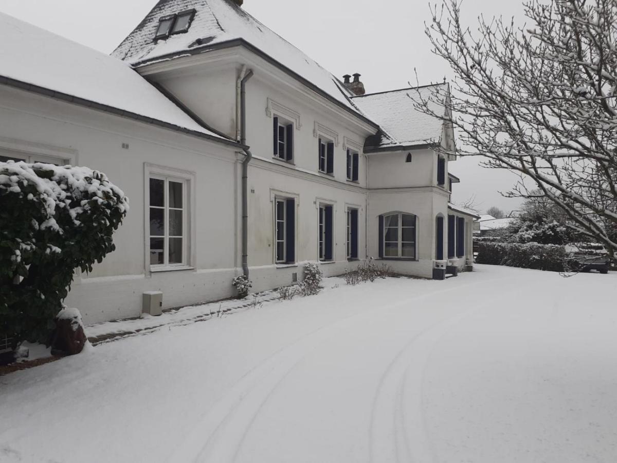 לינה וארוחת בוקר Isneauville Manoir De L'As De Trefle מראה חיצוני תמונה