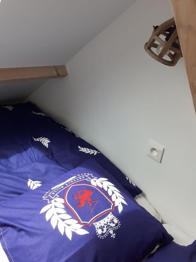 לינה וארוחת בוקר Isneauville Manoir De L'As De Trefle מראה חיצוני תמונה