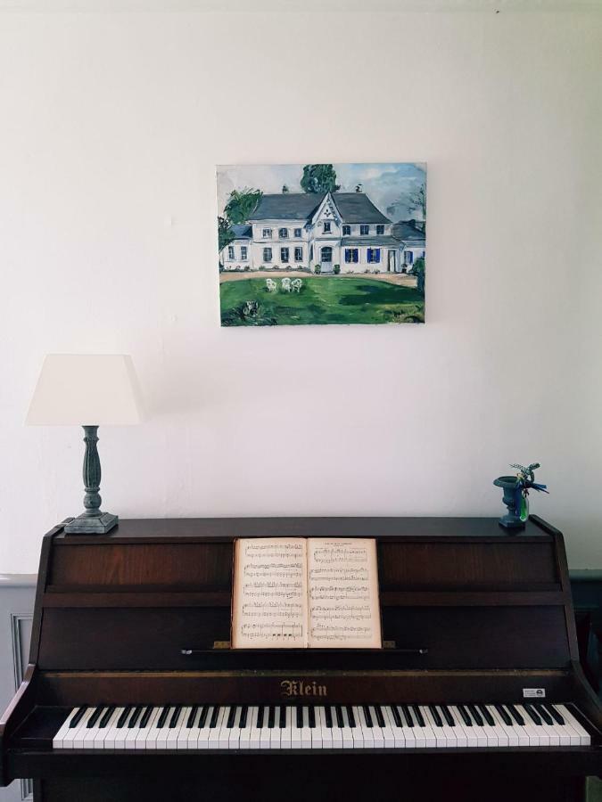 לינה וארוחת בוקר Isneauville Manoir De L'As De Trefle מראה חיצוני תמונה
