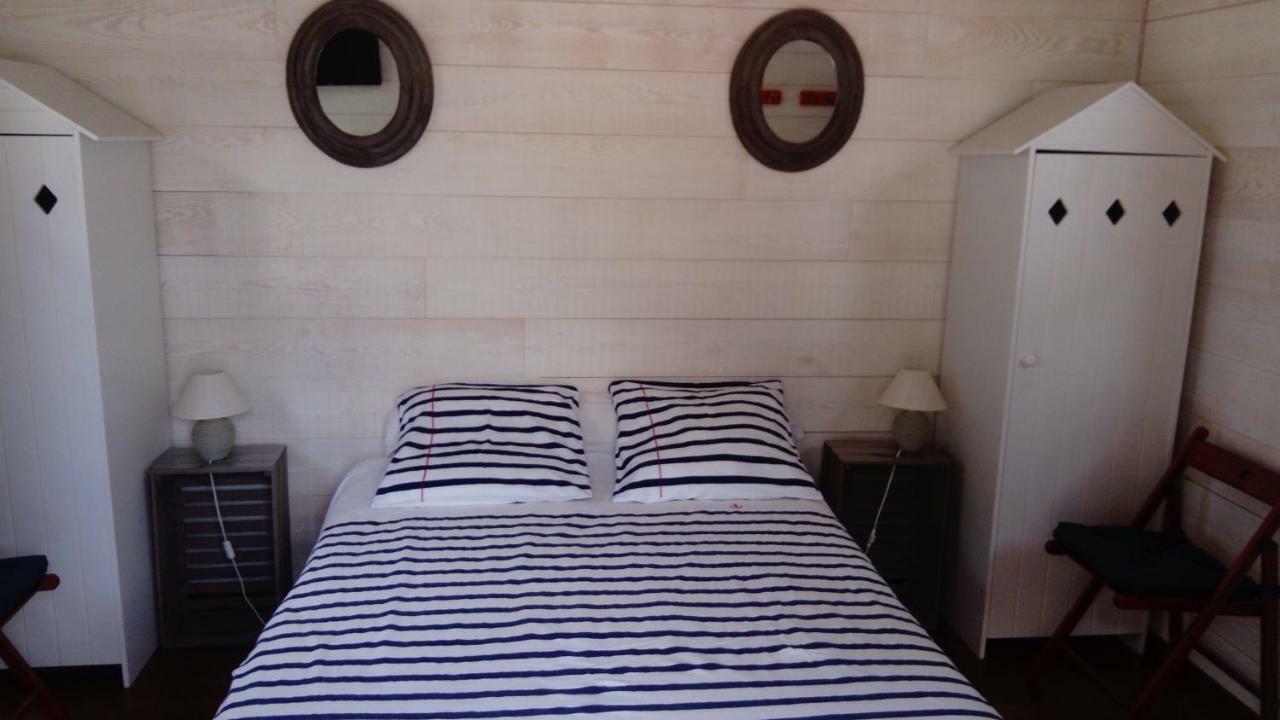 לינה וארוחת בוקר Isneauville Manoir De L'As De Trefle מראה חיצוני תמונה